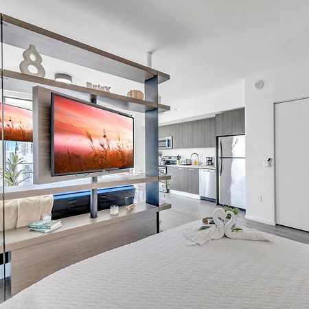 Mesmerizing Views Corner Condo Miami Exterior photo