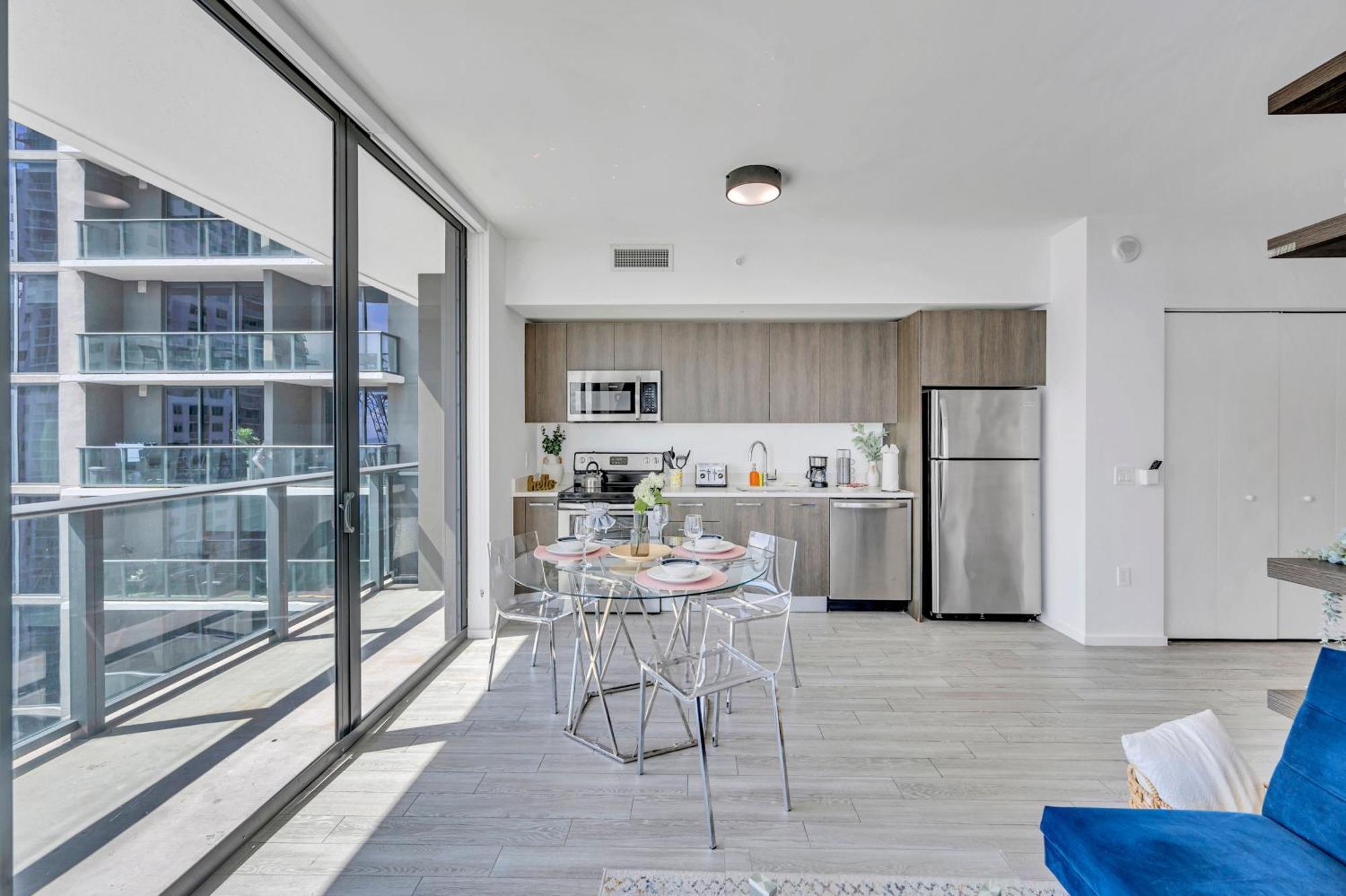 Mesmerizing Views Corner Condo Miami Exterior photo